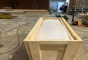 Деревянный упаковочный ящик с внутренней защитой — вариант перевозки груза